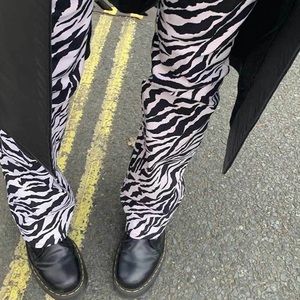 NWT MOTEL zebra trouser